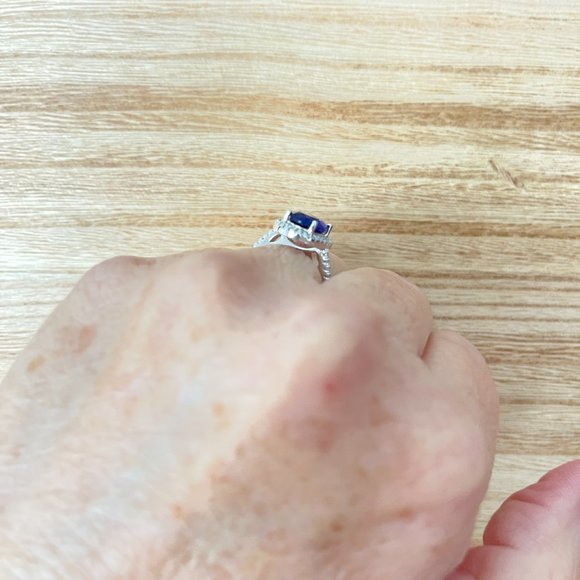 Oval Simulated Amethyst Halo Ring - 925 Sterling Silver - Picture 5 of 5